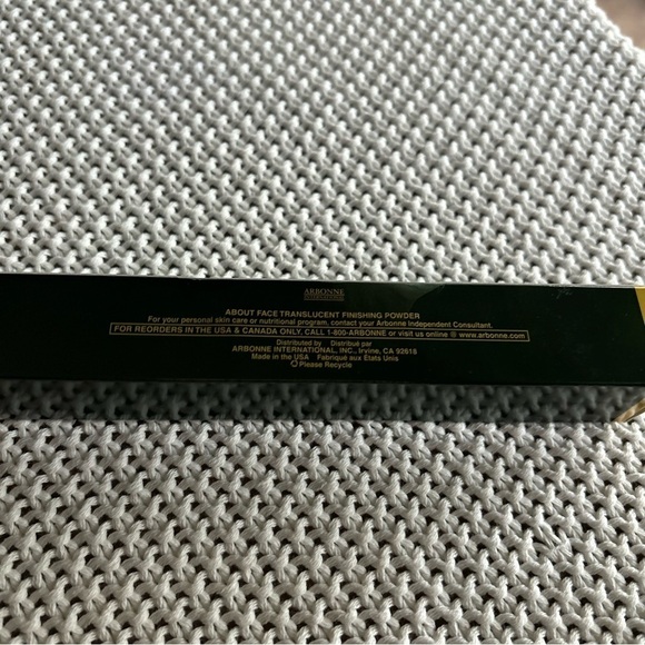 Arbonne Setting Translucent Finishing Powder -BRAND NEW-  8 grams - No 1 - Picture 3 of 5
